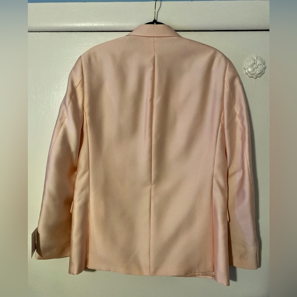 This is a brand new men’s dress blazer made by Alfani, slim, fit size 40 Reg. - Picture 2 of 4